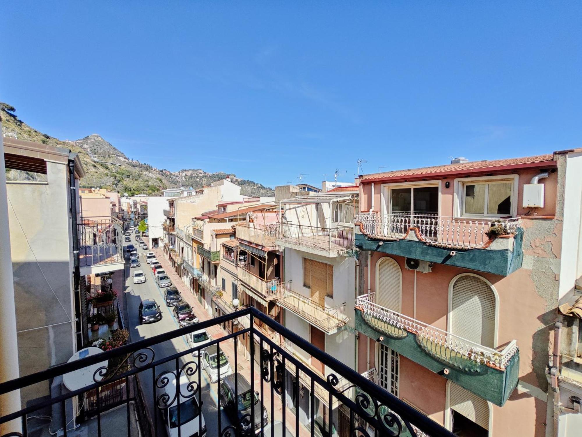 Etnapartment 2 Giardini Naxos Eksteriør billede