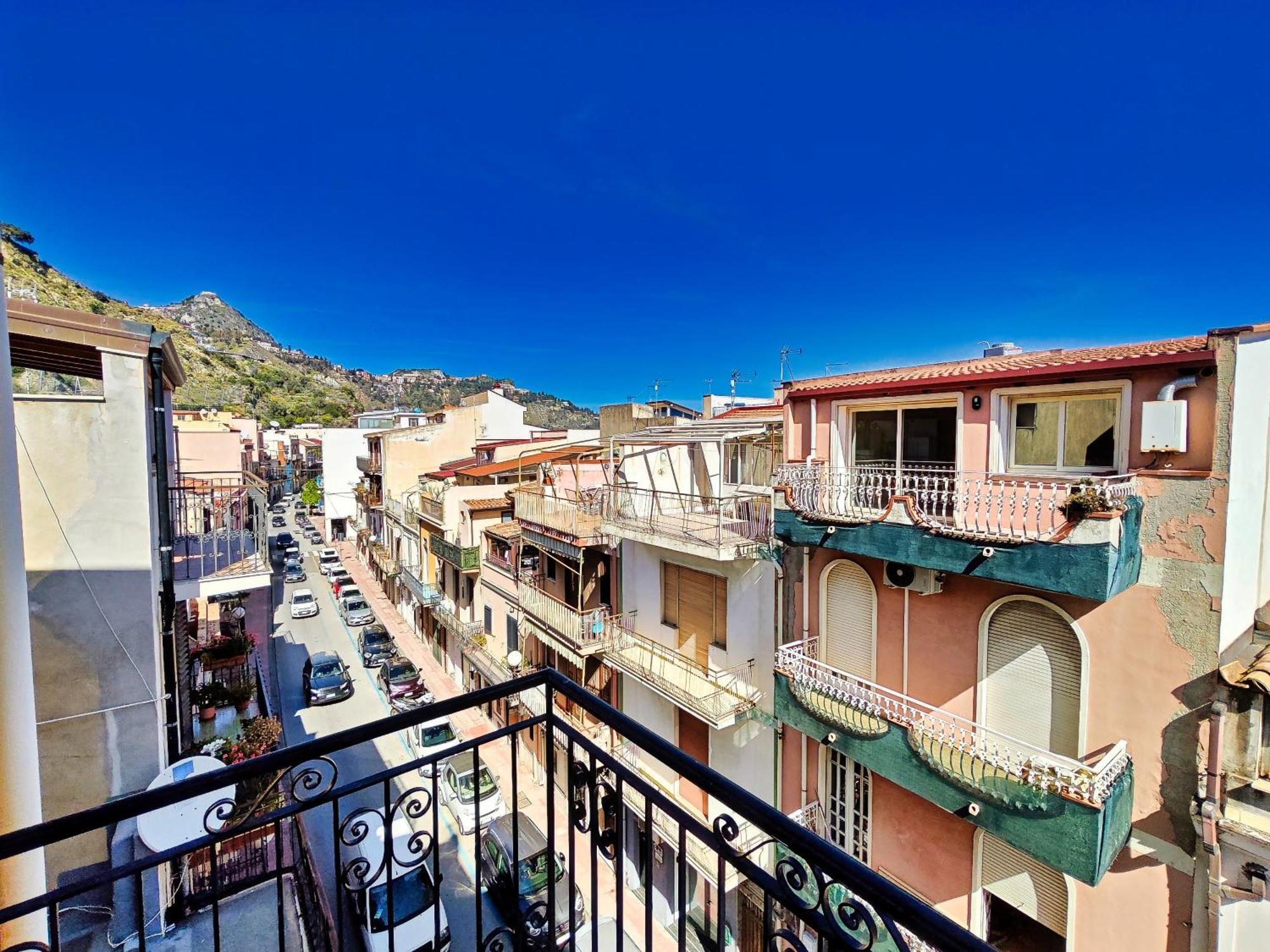 Etnapartment 2 Giardini Naxos Eksteriør billede